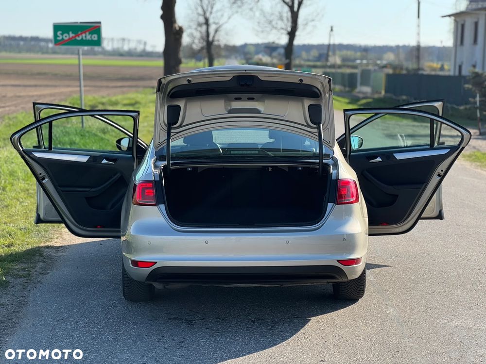 Volkswagen Jetta Hybrid - 20
