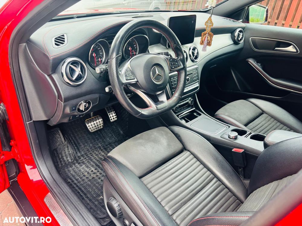 Mercedes-Benz GLA 220 4MATIC - 16
