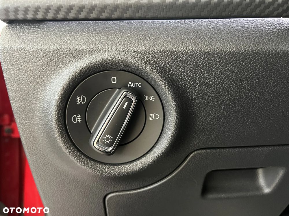 Skoda Kamiq 1.5 TSI Monte Carlo - 17