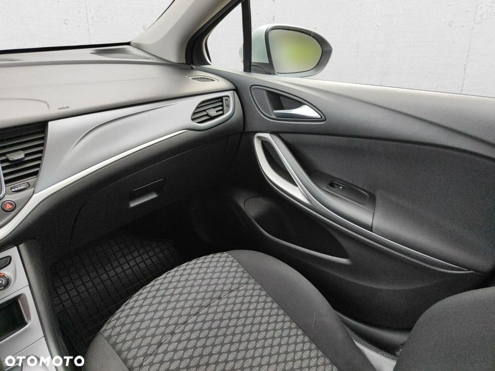 Opel Astra - 18