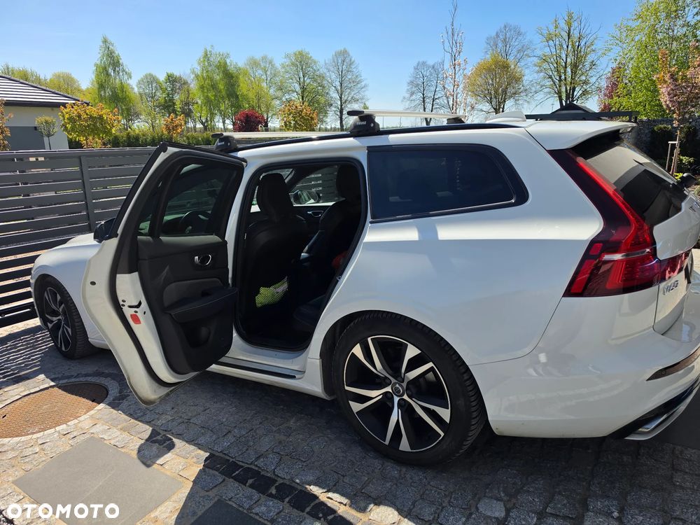 Volvo V60 B4 D R-Design - 10
