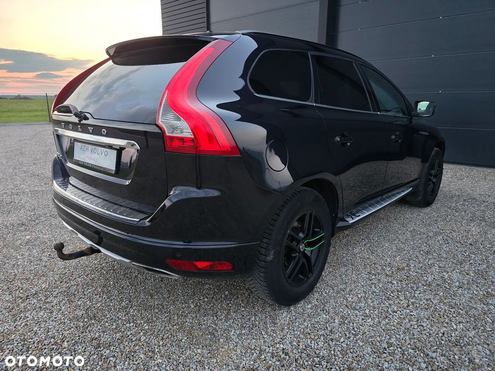 Volvo XC 60 D5 AWD Momentum - 11