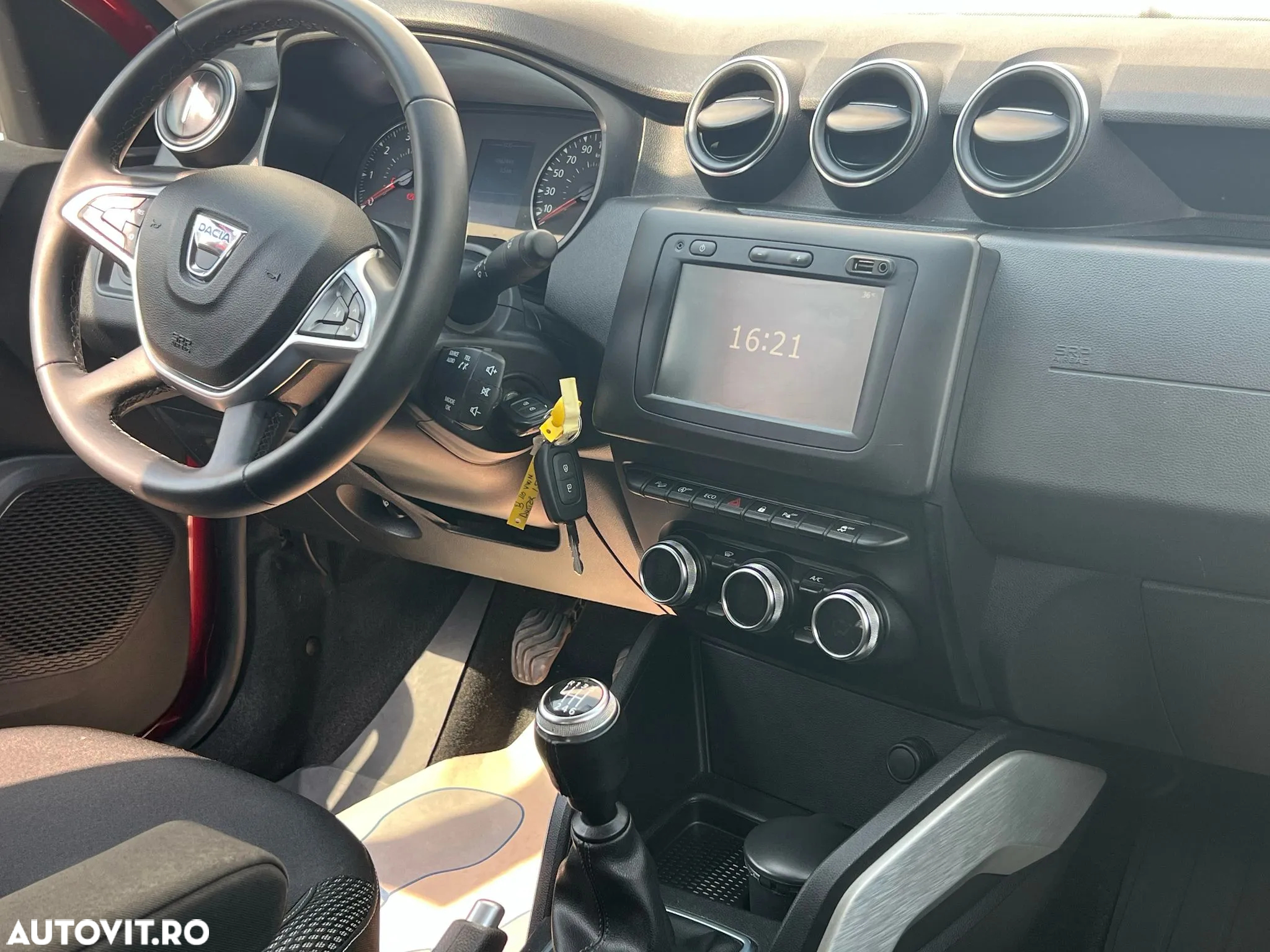 Dacia Duster 1.5 Blue dCi 4WD Prestige jante 17" - 12
