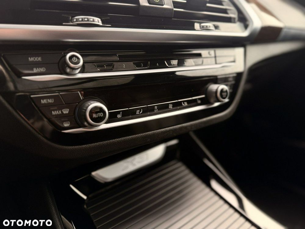 BMW X3 xDrive30i xLine - 26