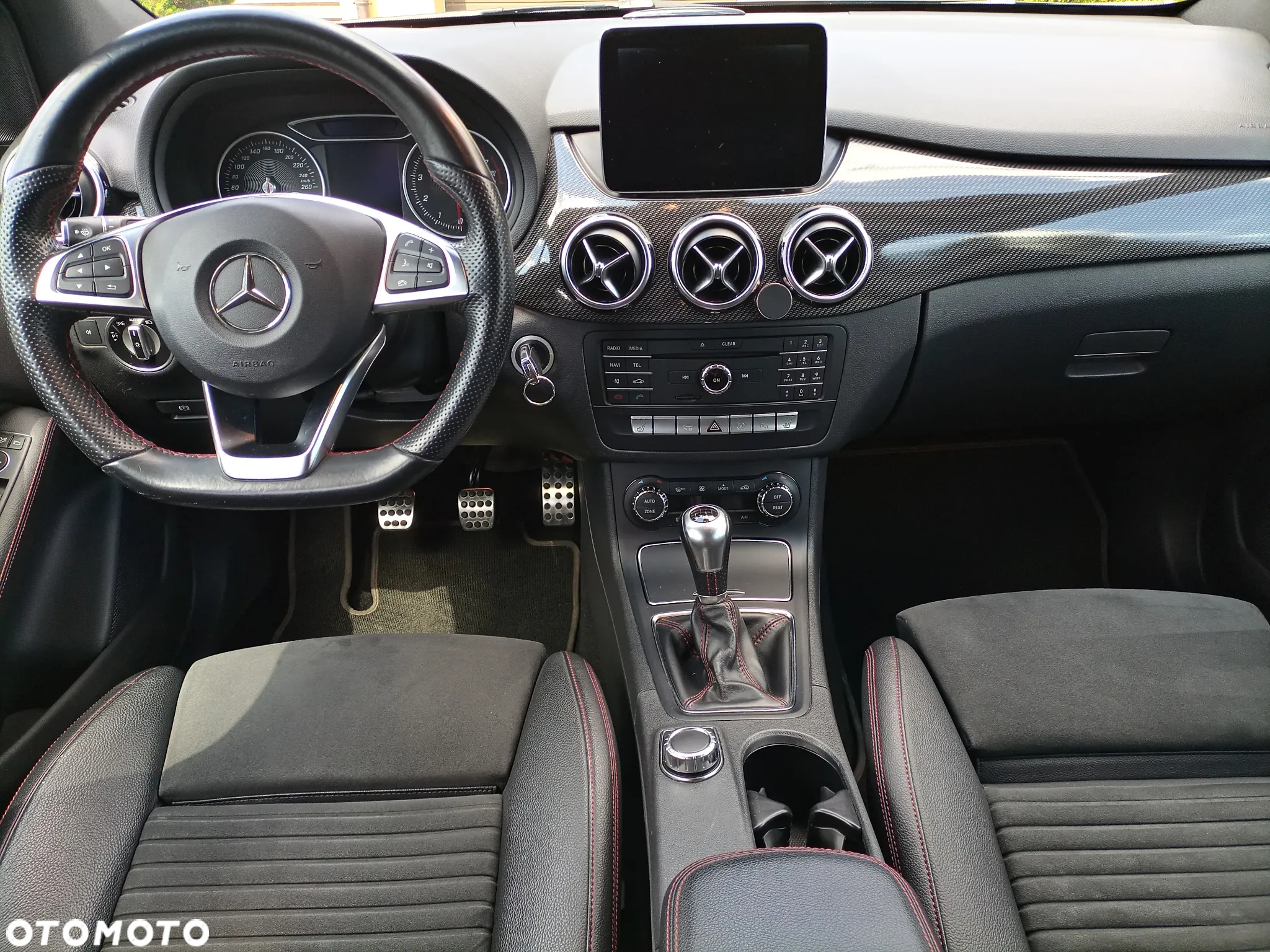 Mercedes-Benz Klasa B 180 AMG Line - 14