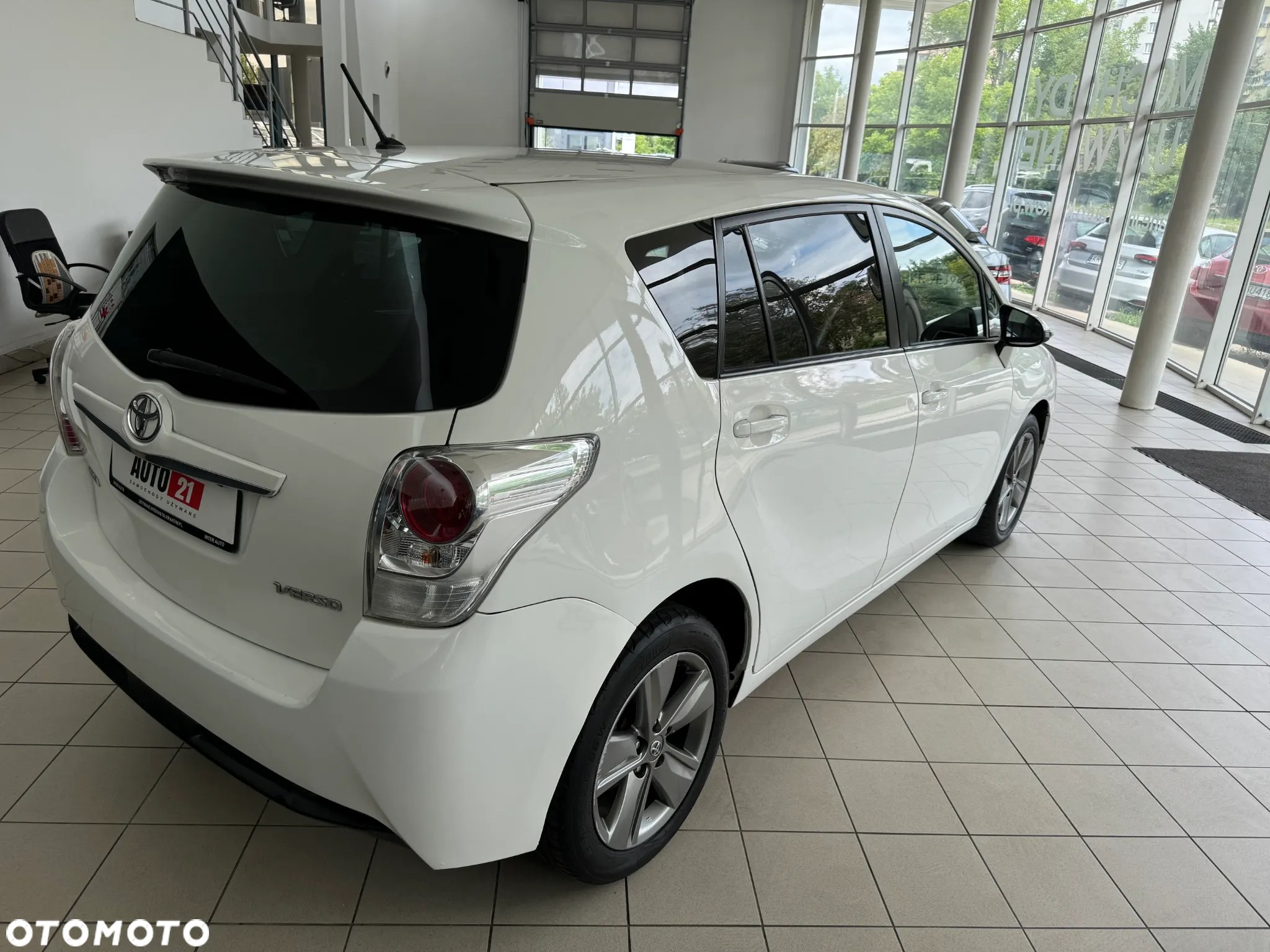 Toyota Verso 1.6 D-4D Active 7os - 11