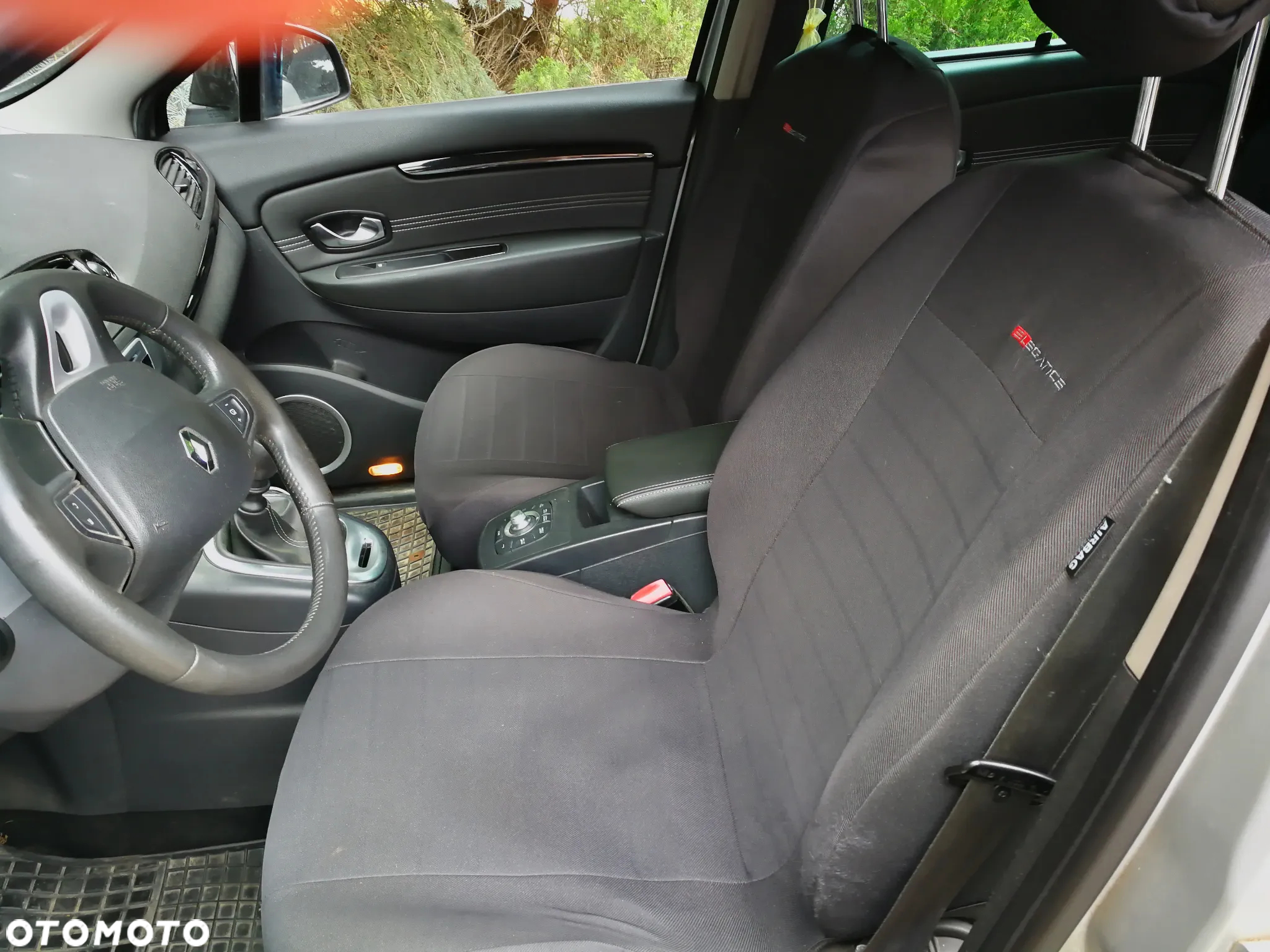 Renault Scenic TCe 130 Dynamique - 19