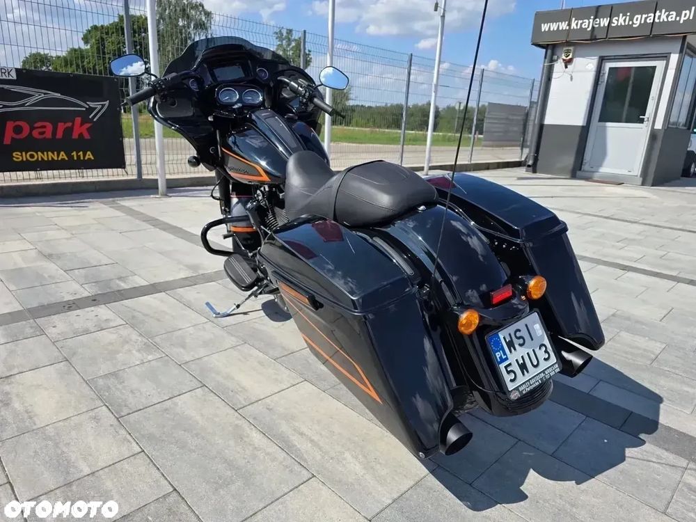 Harley-Davidson Touring Road Glide - 8