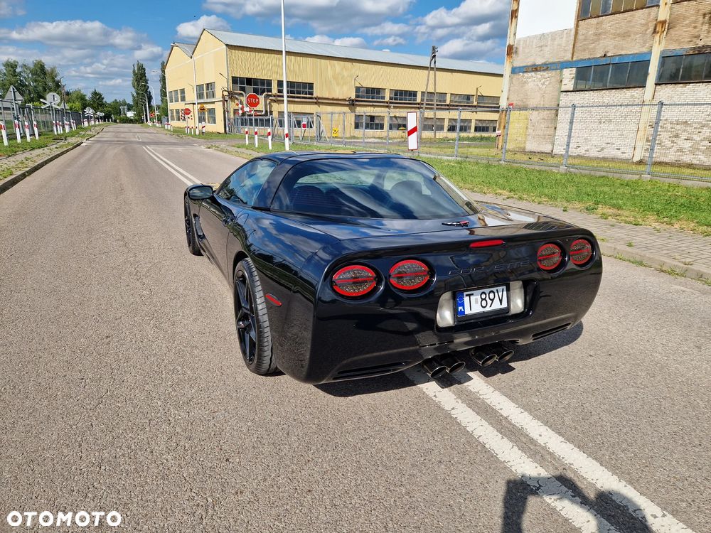 Chevrolet Corvette - 6