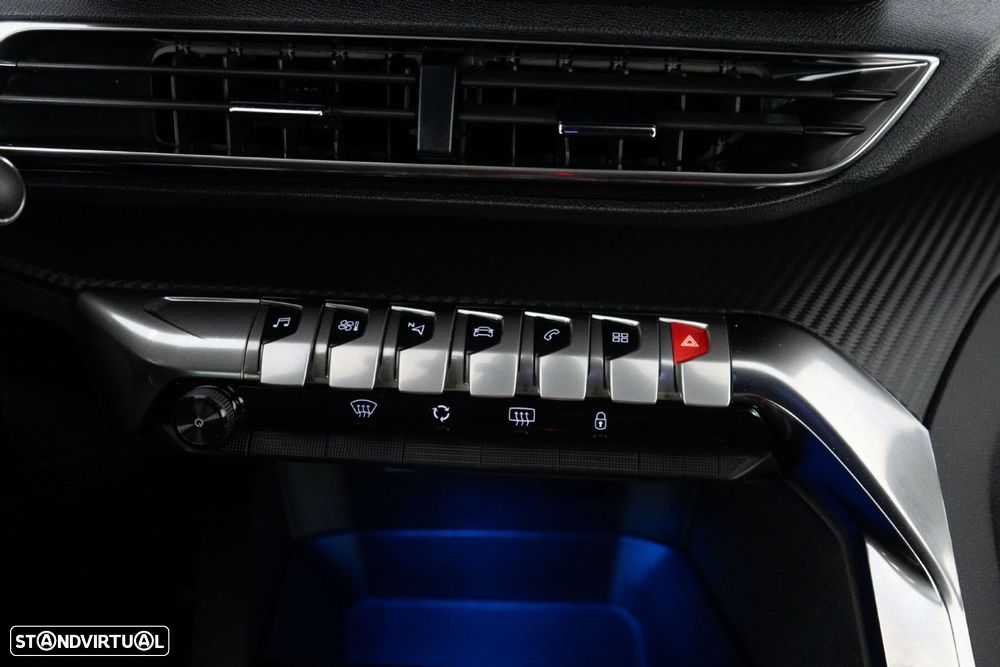 Peugeot 5008 1.2 Hybrid Allure e-DCS6 - 26