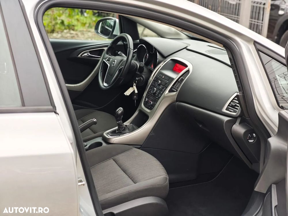 Opel Astra 1.7 CDTI DPF ENERGY - 10