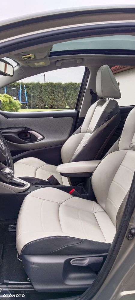Toyota Yaris Hybrid 1.5 Executive - 14