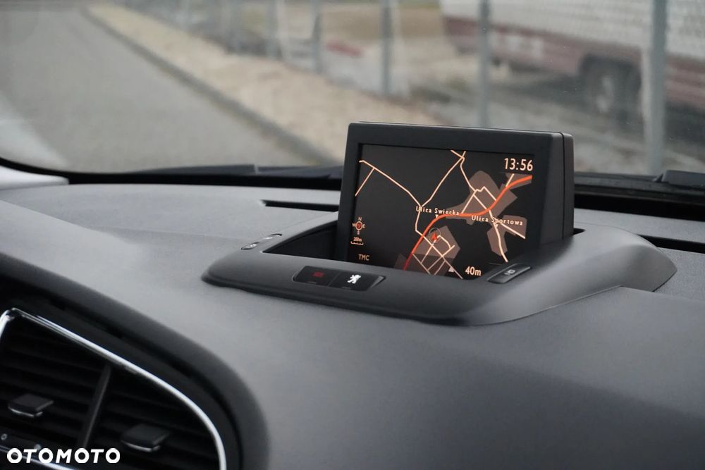 Peugeot 5008 1.6 THP Active 7os - 18