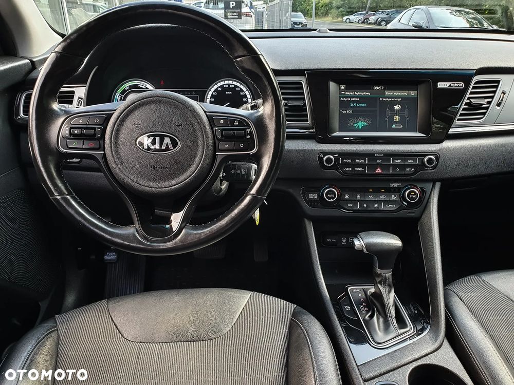 Kia Niro 1.6 GDI Hybrid L - 18