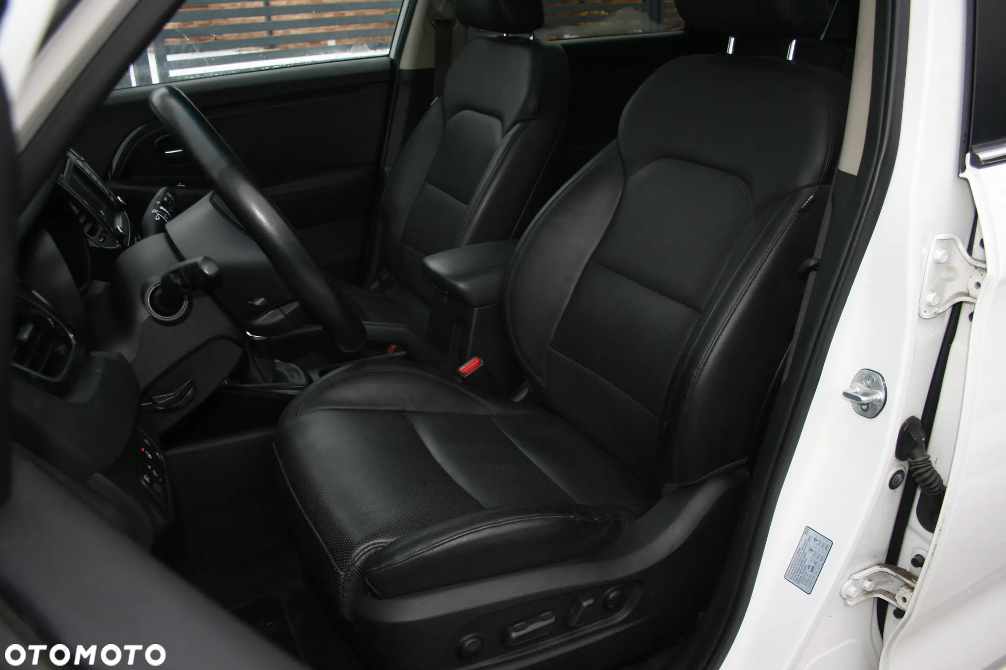 Kia Carens 1.6 GDI S 7os EU6 - 22