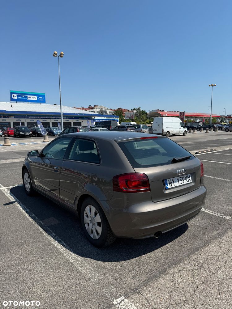 Audi A3 3-drzwiowe 1.6 TDI DPF Ambiente - 3