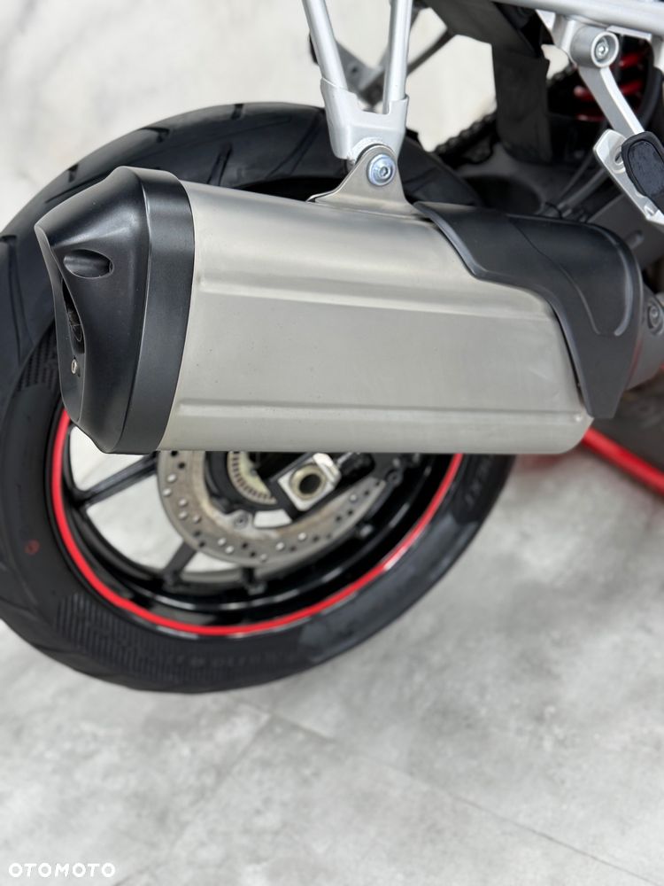 Suzuki V-STROM - 14