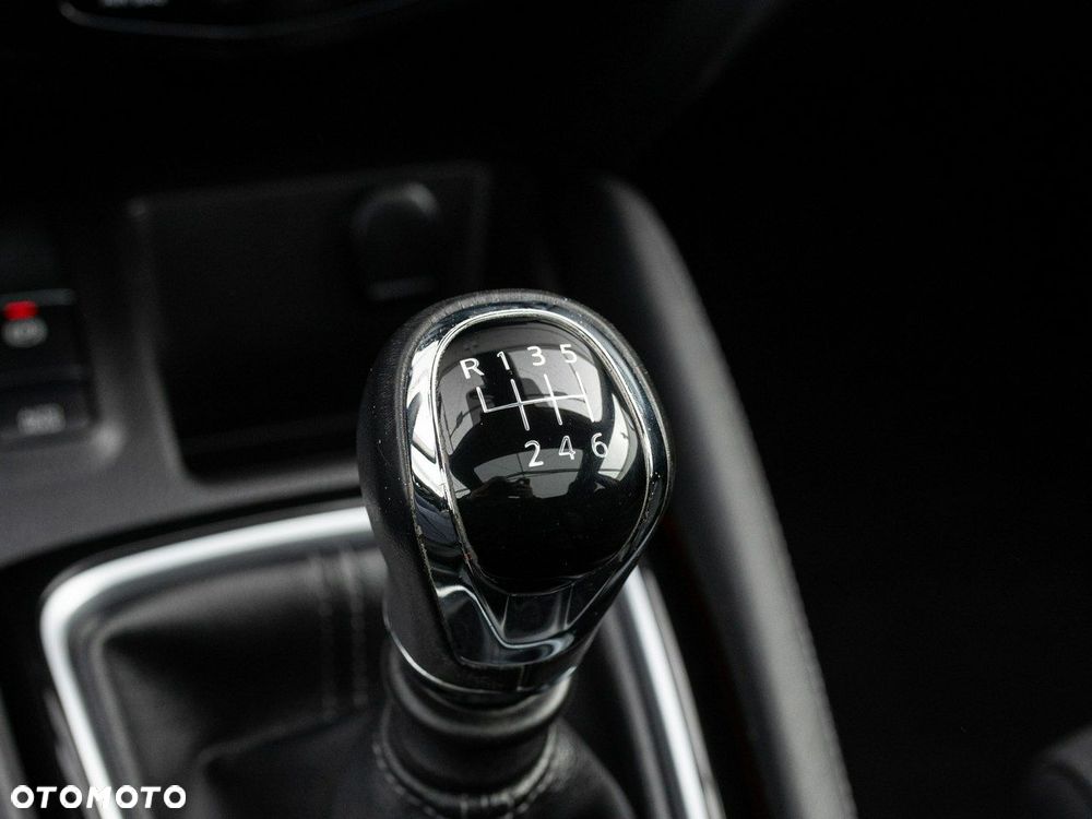 Nissan Qashqai 1.3 DIG-T MHEV N-Connecta - 17