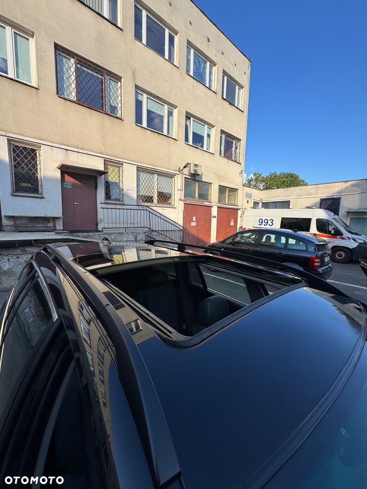 BMW Seria 5 525d - 24
