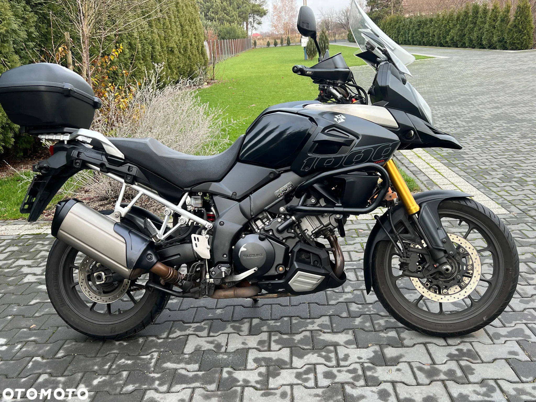 Suzuki V-STROM - 14