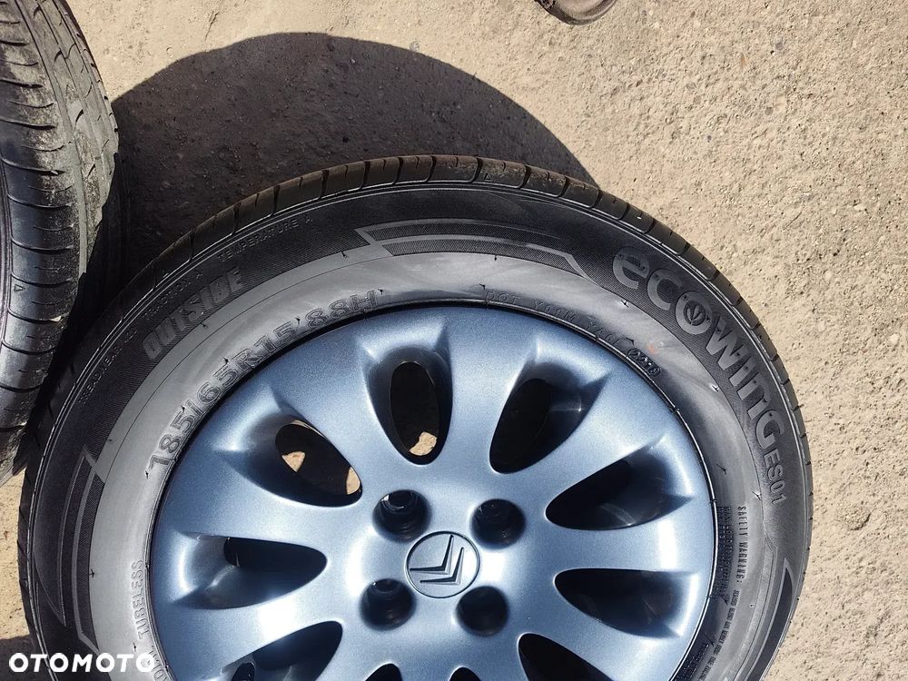 4x108 Felgi Aluminiowe Alufelgi Oryginalne 15 Koła Letnie lato CITROEN BERLINGO C3 III 3 C3 Picasso Pluriel C5 C6 Elysee Xsara Picasso Xantia PEUGEOT 016 207 208 301 306 406 PARTNER 6,5mm Legnica ALU-RAD 185/65 - 20