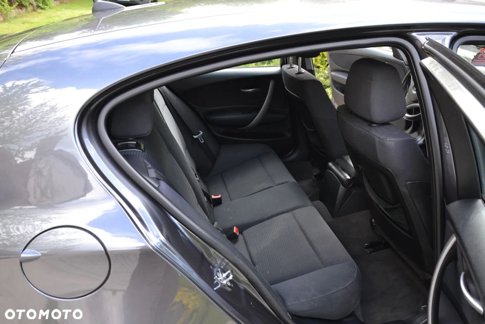 BMW Seria 1 - 10