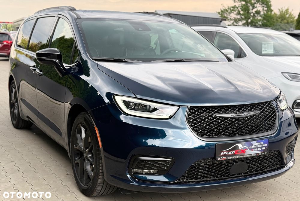 Chrysler Pacifica - 5