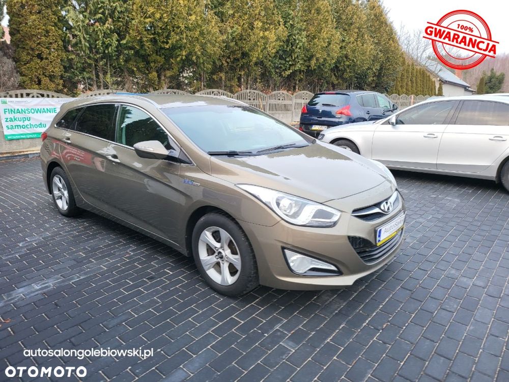 Hyundai i40 Kombi blue 1.6 Family+ - 11