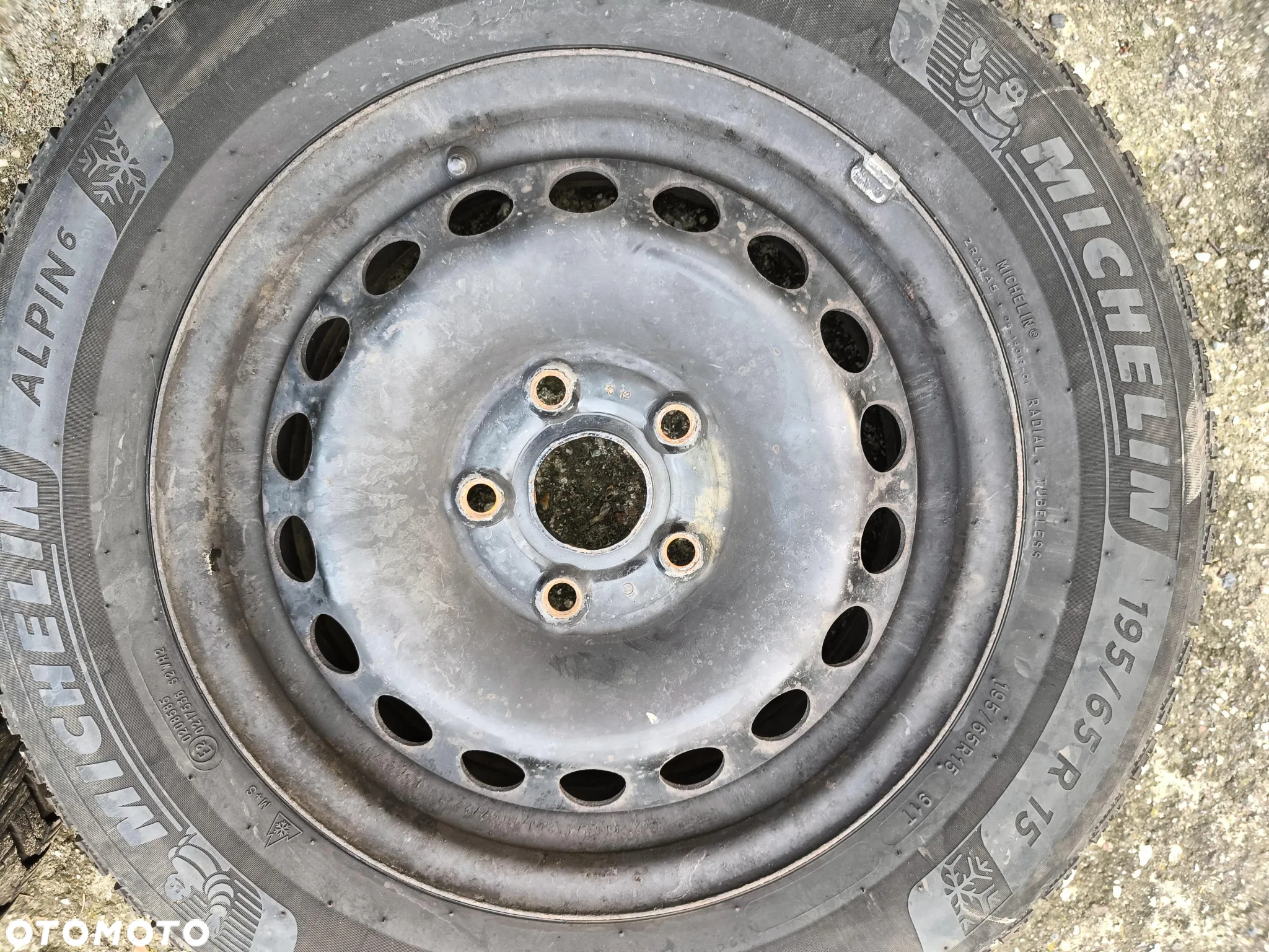 VOLKSWAGEN VW GOLF VII 7 KOŁA ZIMOWE MICHELIN 195/65 R15 15 5X112 - 12
