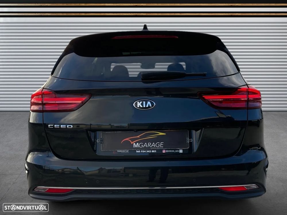 Kia Ceed SW 1.6 CRDi TX+SRF 7DCT - 13