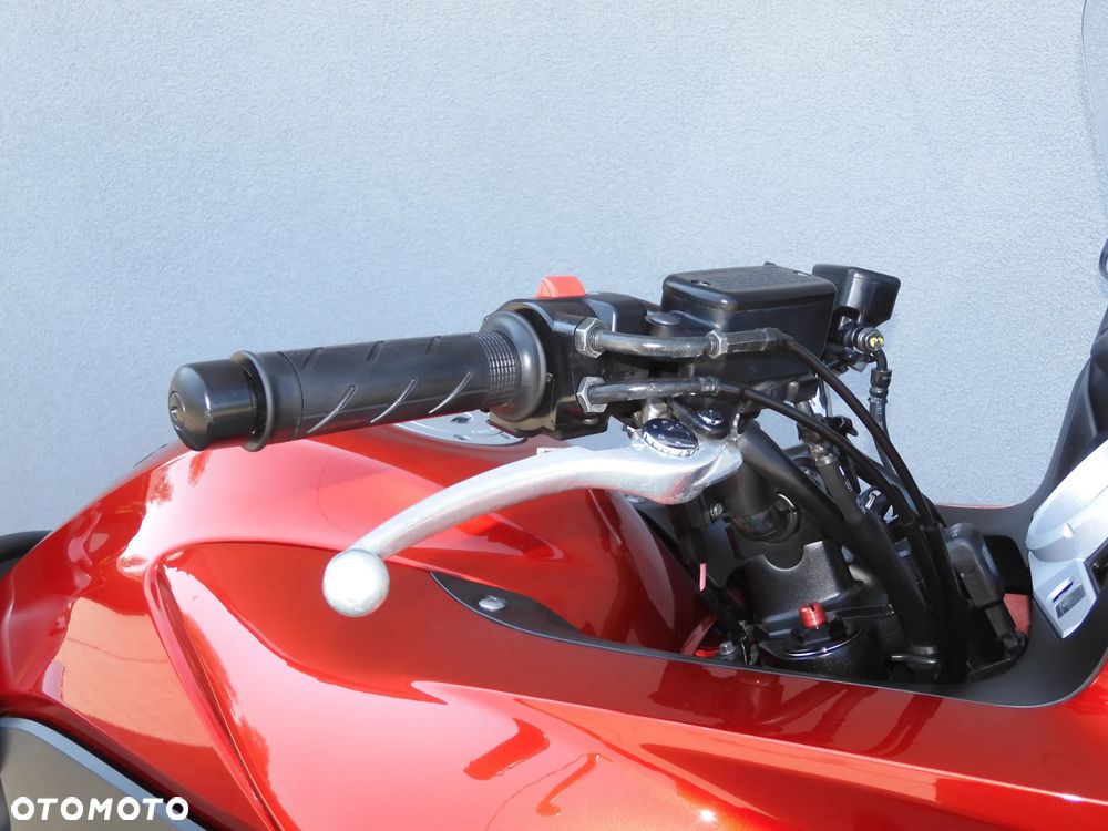 Honda CBF - 8