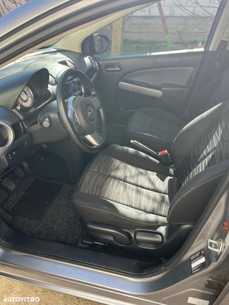 Mazda 2 - 9