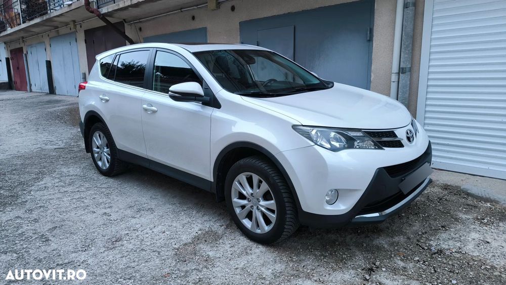 Toyota RAV4 2.2L D-CAT A/T Luxury - 16