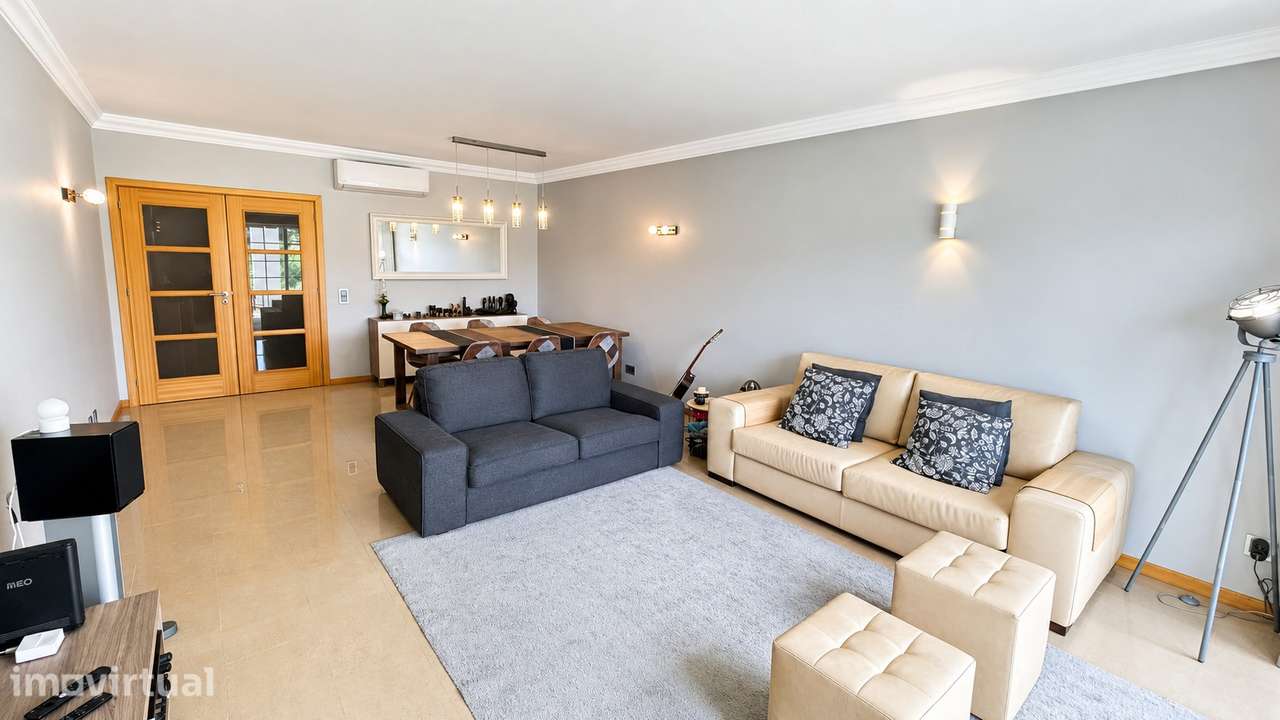 Moradia T2+2 com piscina em condomínio privado | Albufeira | 204 m² - Grande imagem: 2/25