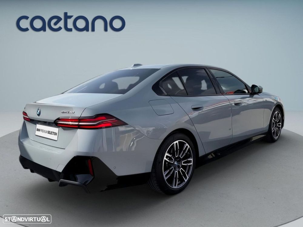 BMW i5 eDrive40 Pack Desportivo M - 8