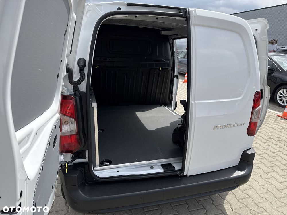 Toyota PROACE CITY - 7