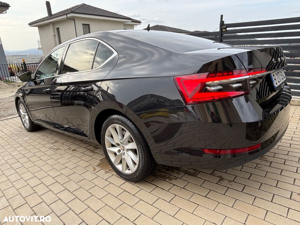 Skoda Superb 2.0 TDI DSG Ambition - 20