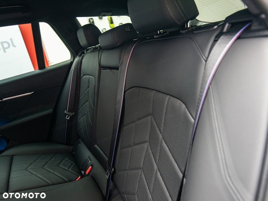 BMW Seria 5 - 16