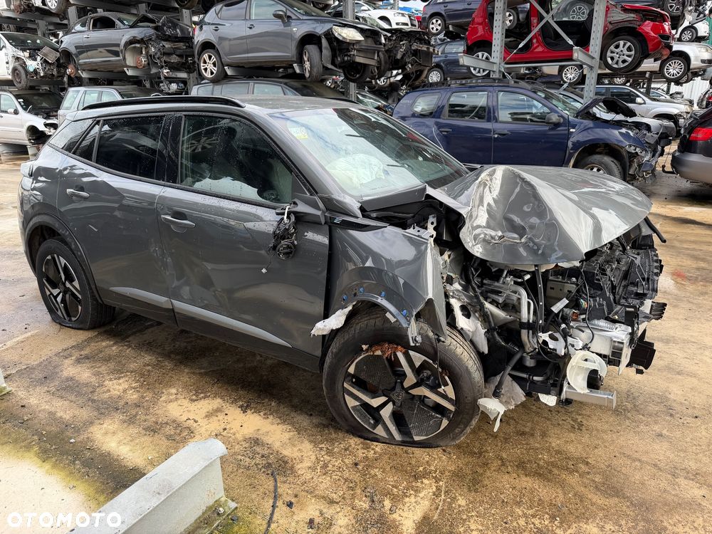 Peugeot 2008 156 GT - 4