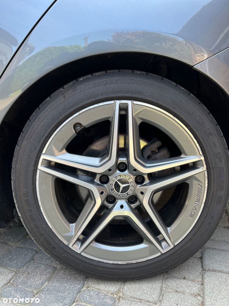 Mercedes-Benz Klasa A 200 AMG Line 7G-DCT - 8