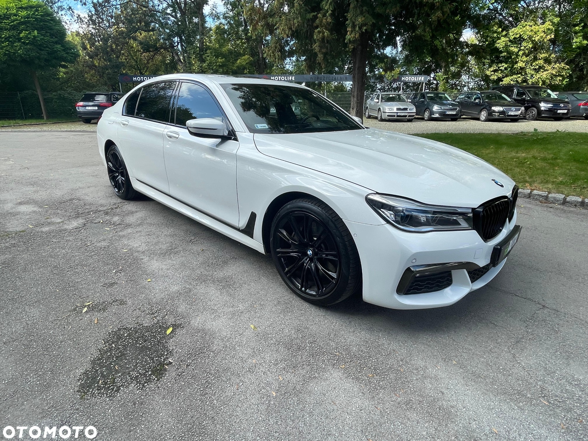 BMW Seria 7 750Li xDrive - 15