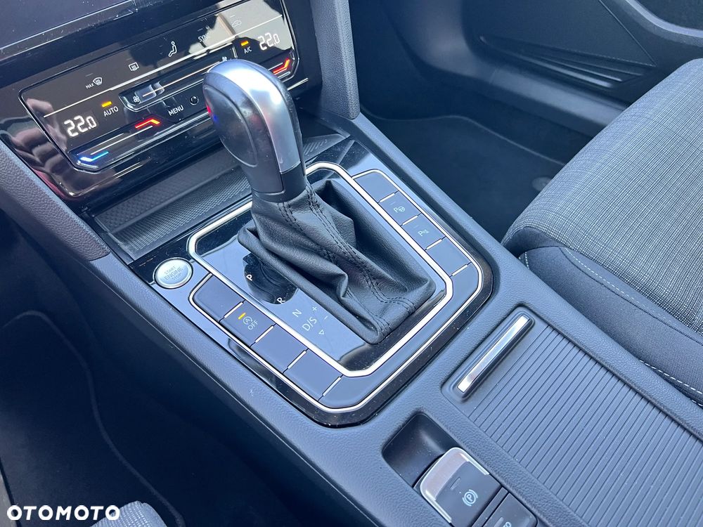 Volkswagen Passat Variant 1.5 TSI EVO Business DSG - 23