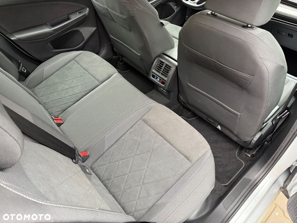 Volkswagen Golf - 18