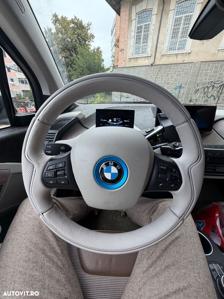 BMW i3 (120 Ah) - 1