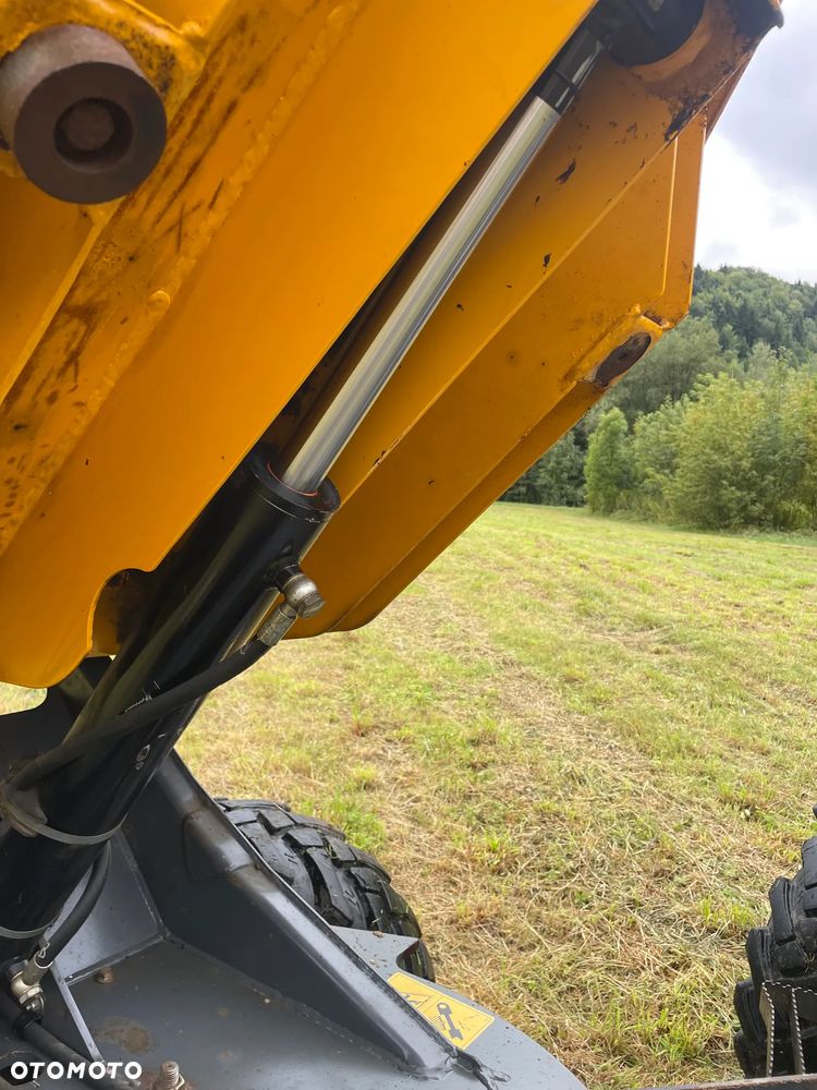 Terex Ta3.sh Wozidło 3 tony. 4x4. OBROTOWA koleba 1500 mtg. 2017 rok. Automat jazda. Maszyna Jak nówka z salonu. Silnik Kubota 4 cylindry! Z upadłości Norweskiego Gospodarstwa. Pełne sterowanie dżojstik REWERS HYDROSTATIC. Opony zero zużycia. Aktualna DEKRA BMWT. Pełny Oryginał Fabryczny Lakier w każdym miejscu! Ani deka luzu wycieku. Oswietlenie Fabryczne Full opcja.  Szybka wolna jazda. WIELKA OKAZJA  Tanio! - 32