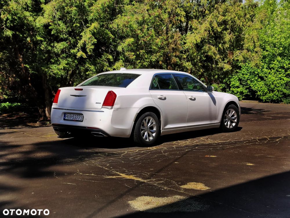 Chrysler 300 - 8