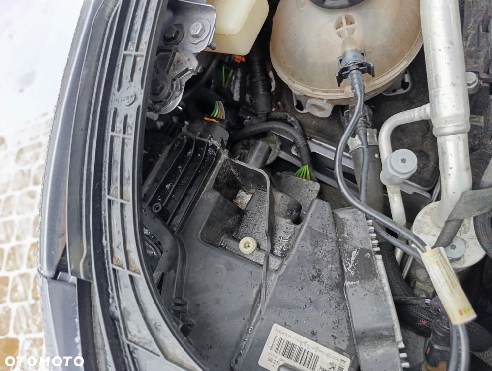 Peugeot 508 BlueHDi 130 EAT8 Allure Pack - 25