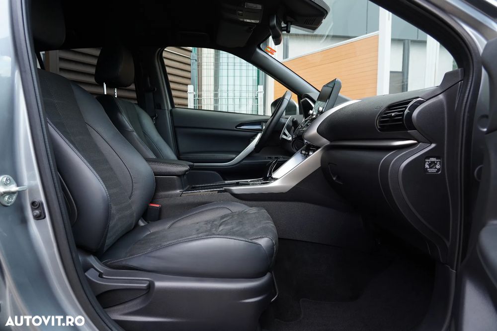Mitsubishi Eclipse-Cross 4WD Top - 9