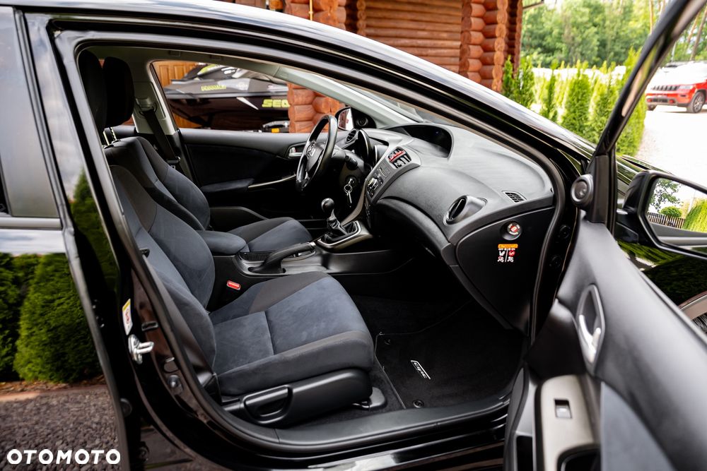 Honda Civic 1.8 Sport - 23