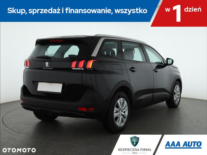 Peugeot 5008 - 6